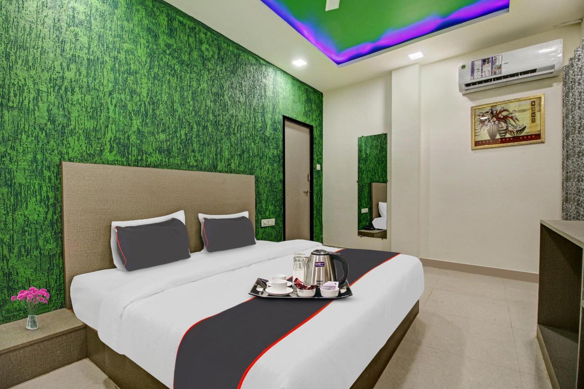Hotel Super Collection O The Wishtler Bhopal Exterior foto